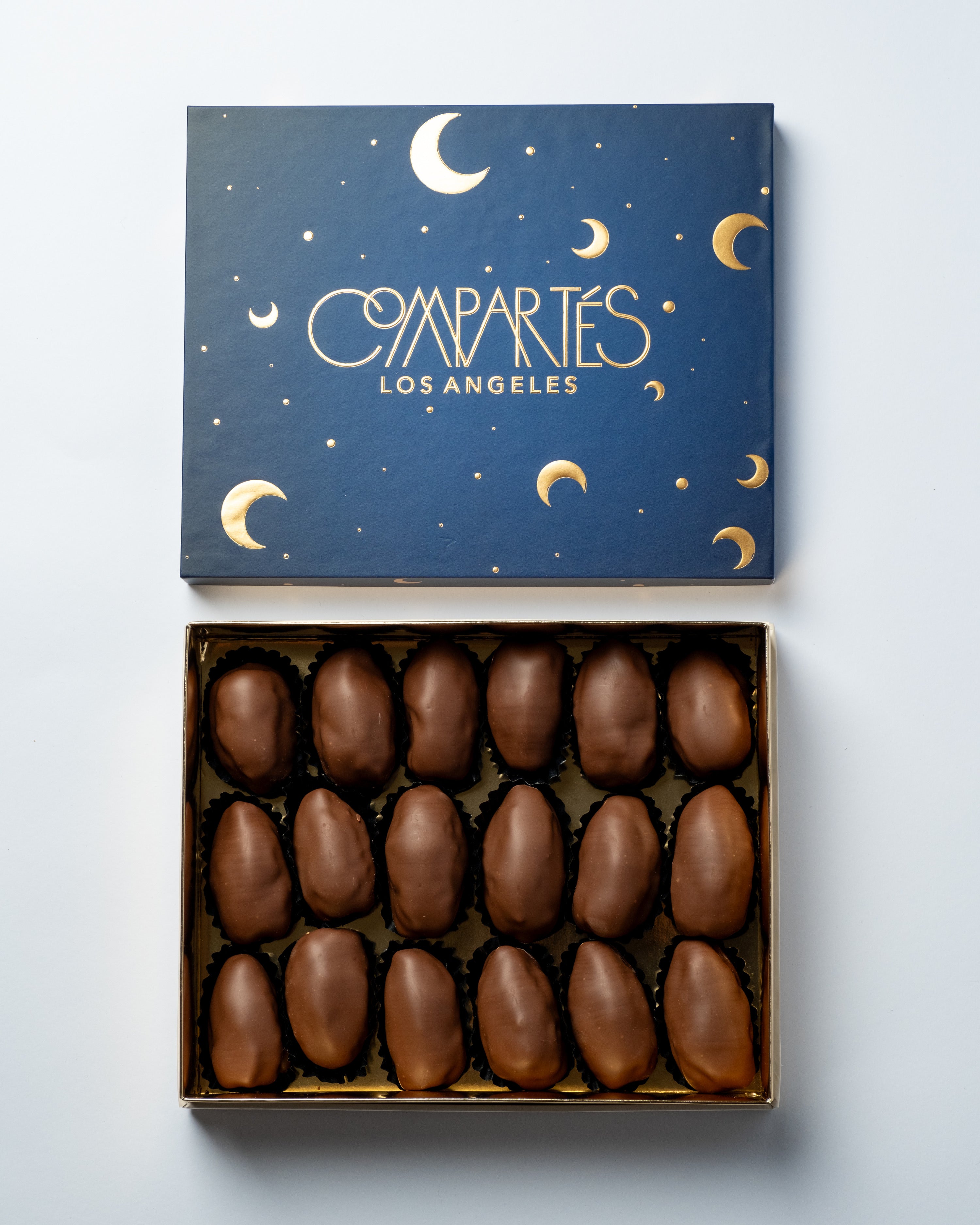 Chocolate Covered Dates - Ramadan Collection - Luxury Classic Gift Box Milk (Midnight Blue)