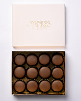 Chocolate Covered Oreos Classic Luxury Gift box milk (Cream & Gold)