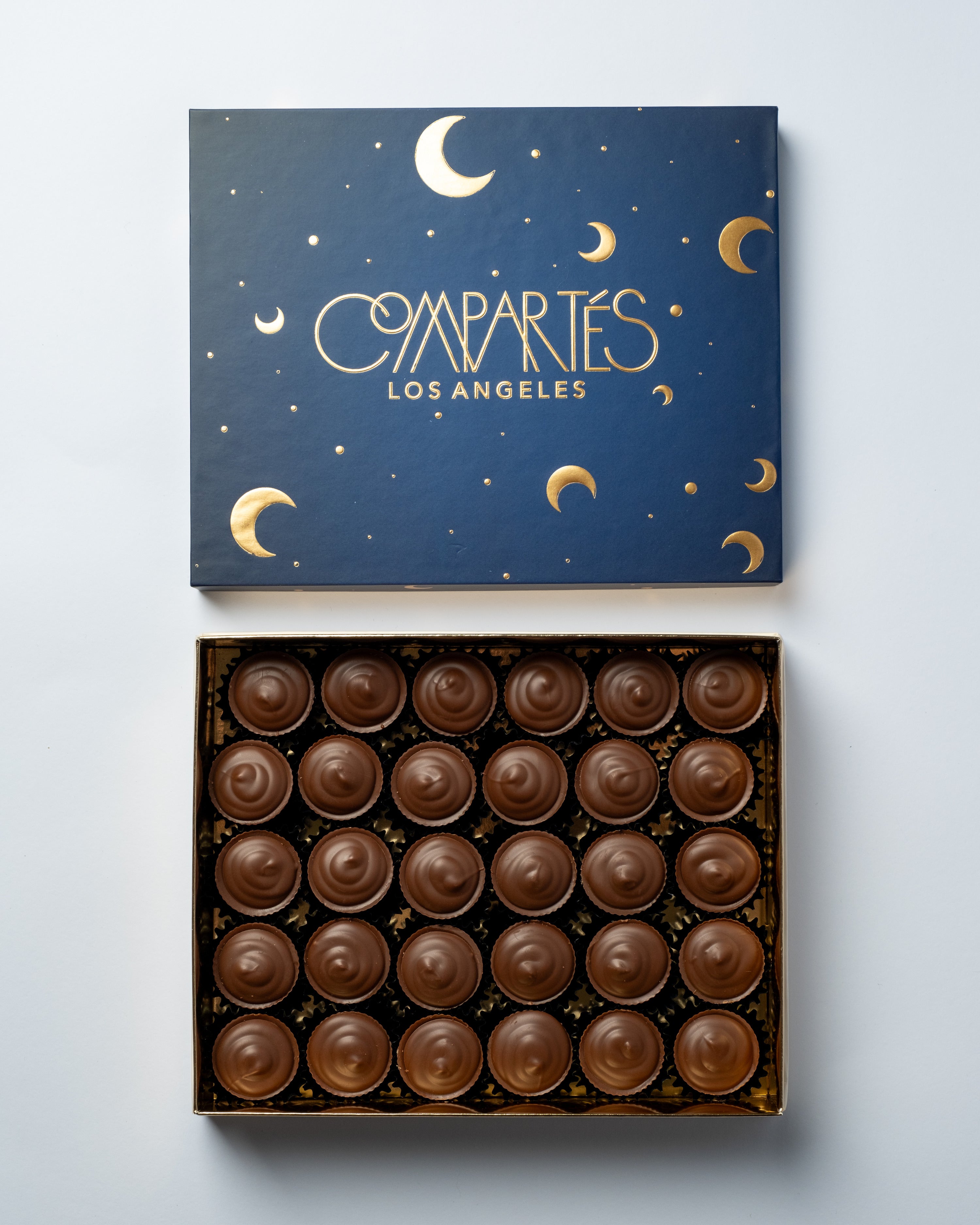 Gourmet Peanut Butter Cups - Ramadan Collection - Luxury Classic Gift Box Milk (Midnight Blue)
